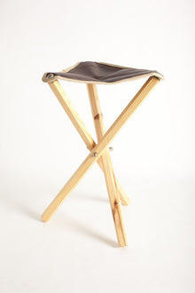 Phoenix Klappbarer Holz-Dreibeinhocker