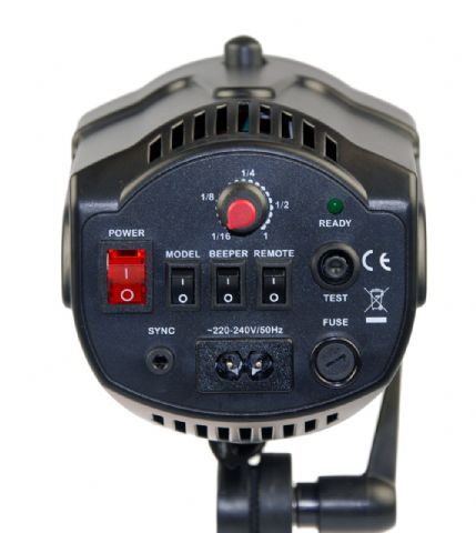 Falcon Eyes Studioblitz SS-150D — 2