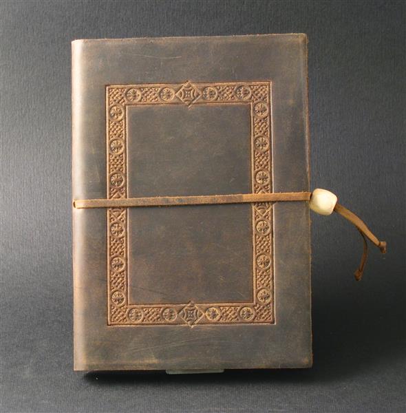 Calve's Leather Sketchbook - 21 x 14,5 cm - Hellbraun